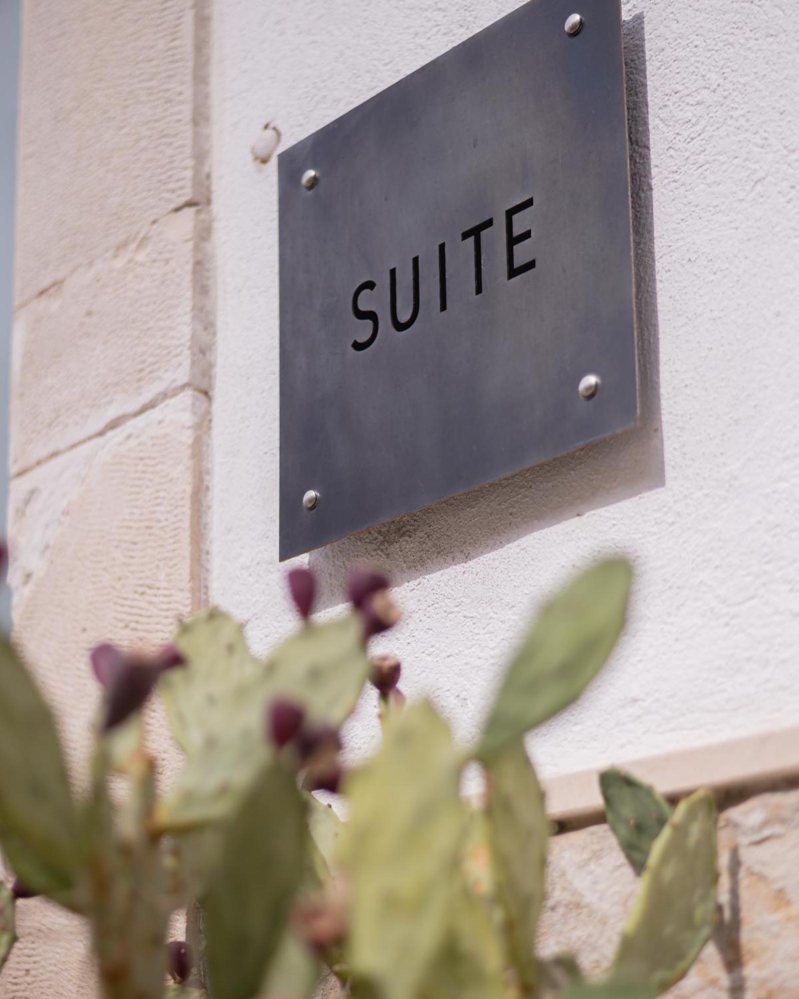 Vicoloterzo Suite บารี ภายนอก รูปภาพ